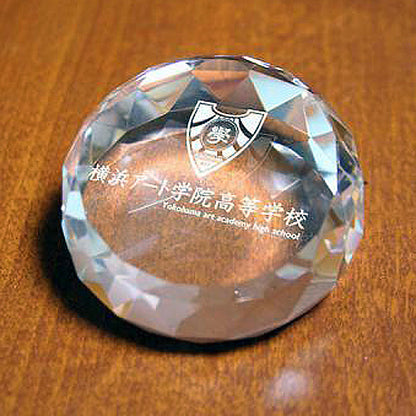 名入れ クリスタル ペーパーウエイト 2Dインサイドレーザー加工 | ダイヤカット