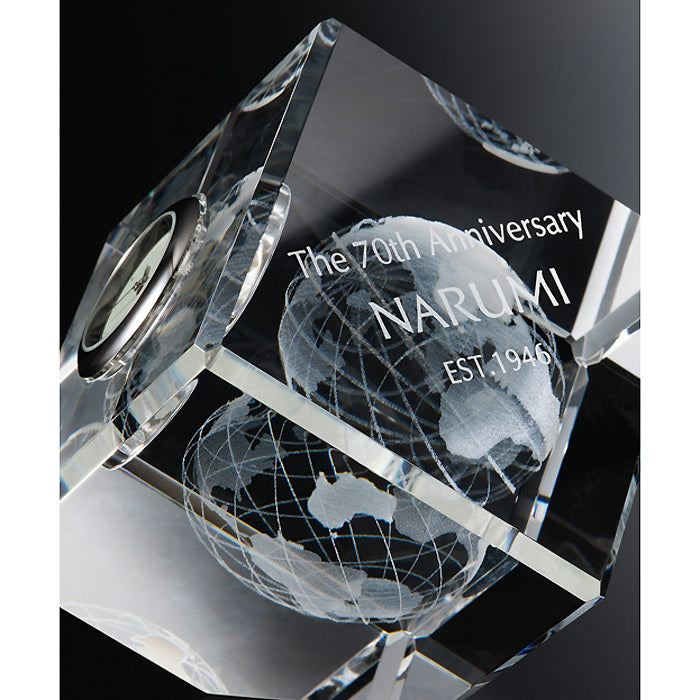 グラスワークス ナルミ | 3Dアース キューブクロック | 名入れ メッセージ 名前入り