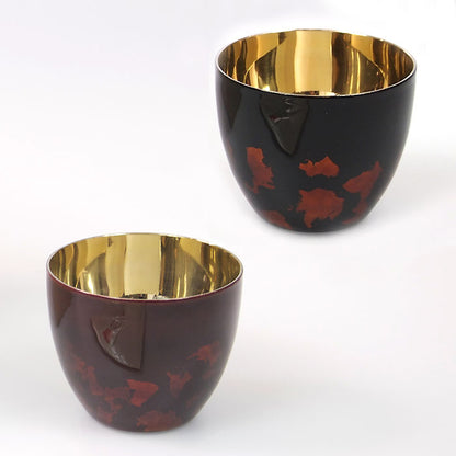 匠の技のコラボ 漆磨 シーマ | カップ ぐい呑みダブル 内金メッキ 黒赤 金箔華切り回し 伝統工芸士作 ペア
