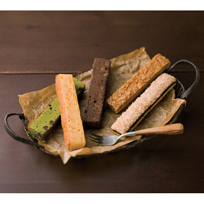 ＡＫＩＹＡＭＡ 秋山 スティックケーキ 8本