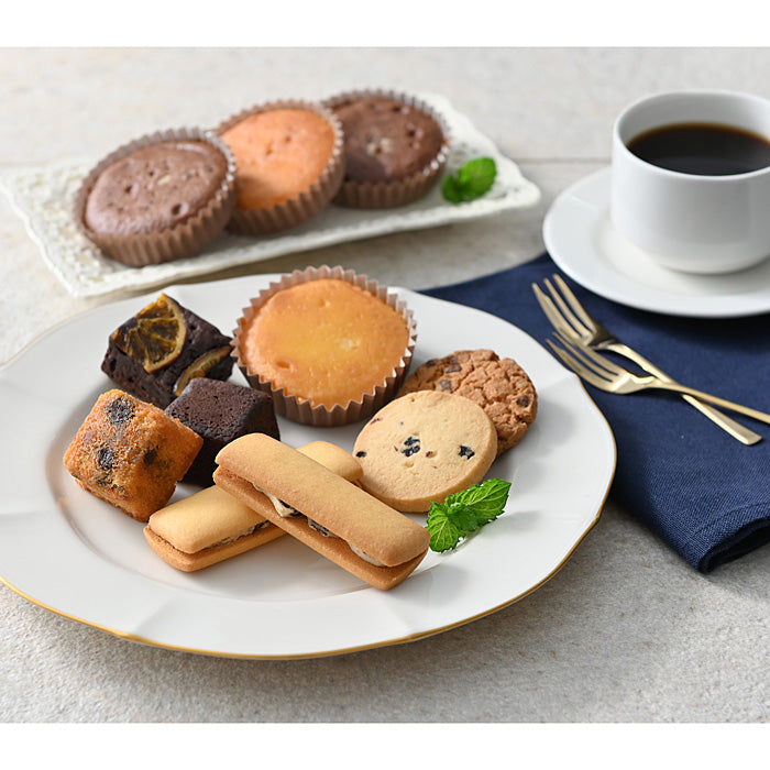 名入れ 名前入り | スイーツ 出産 内祝い | ホテルオークラ スイーツギフト 10個