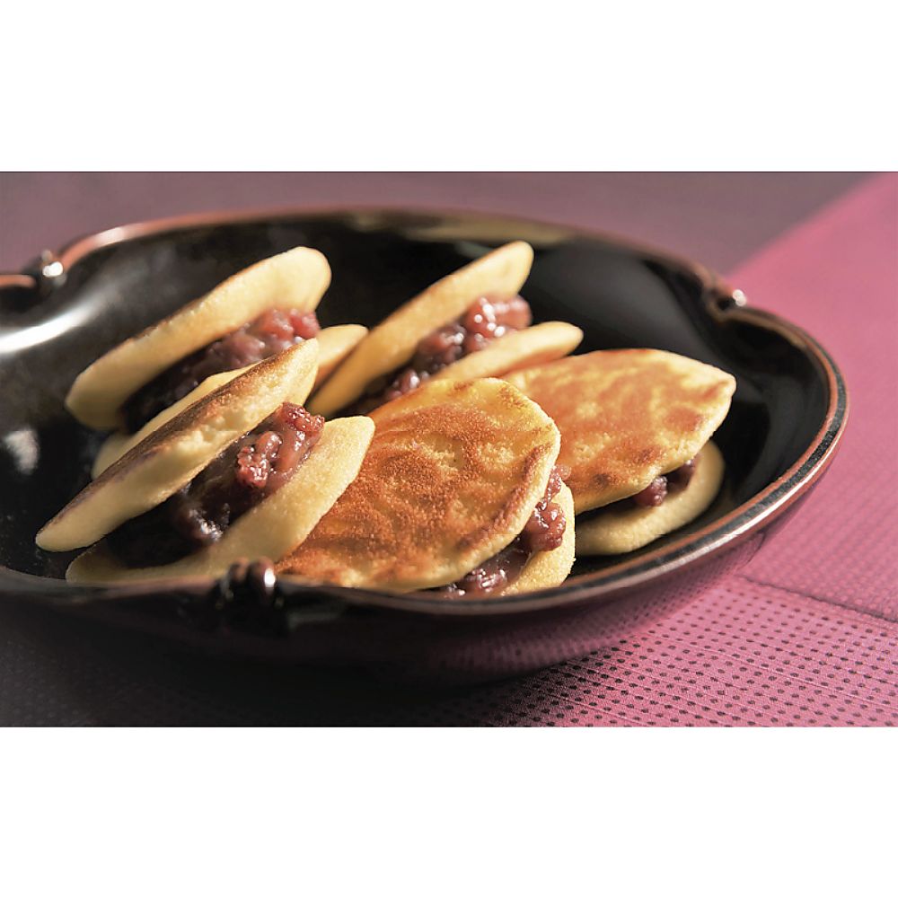 虎屋本舗 天皇陛下献上御喜納菓 虎焼 10個入 702-2334p 産地直送 お取り寄せグルメ